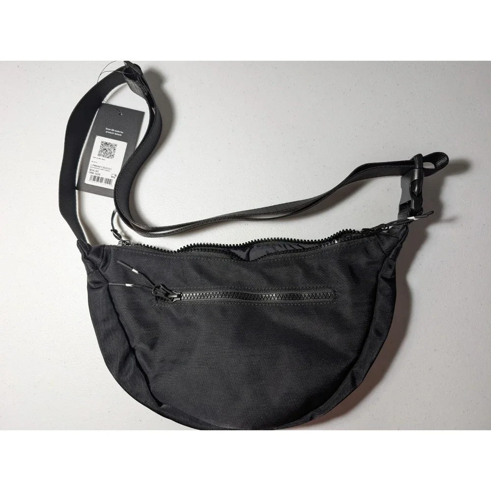 Fabletics sling bag